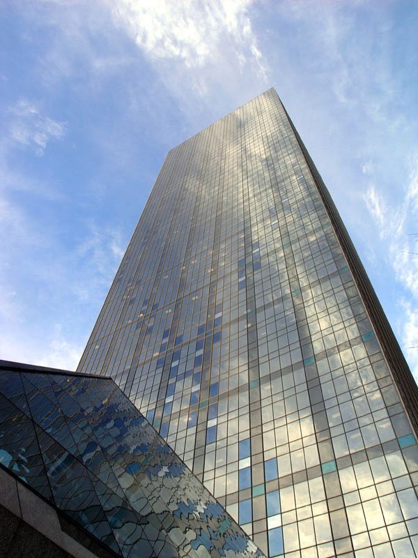 Renaissance Tower in downtown Dallas, where the Dallas County probate courts are located